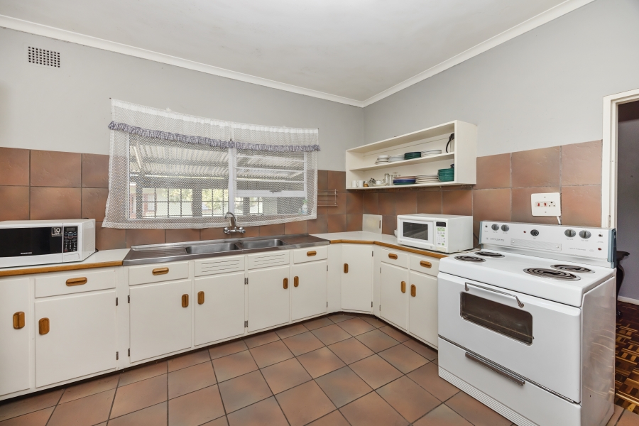 15 Bedroom Property for Sale in Table View Western Cape